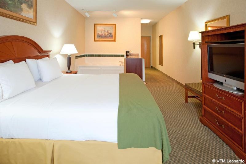 Holiday Inn Express Hotel & Suites Elkhart-South Екстер'єр фото