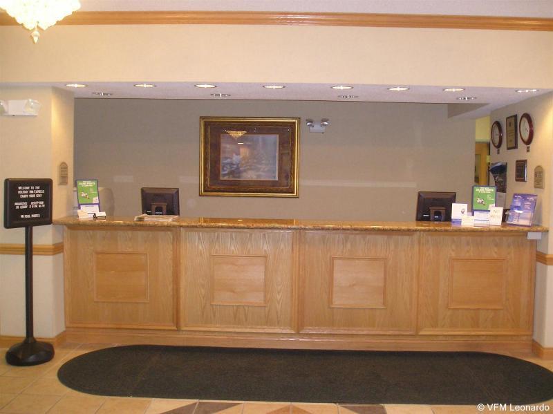 Holiday Inn Express Hotel & Suites Elkhart-South Екстер'єр фото
